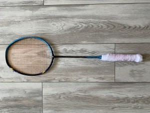 Продам Yonex Astrox 77 Play